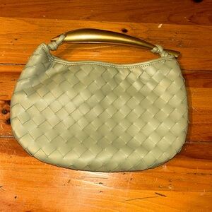 Elegant Woven Leather Hobo Bag - Gold Handle